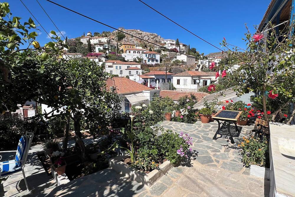 Entire apartment, Hydra Serene Escape in Hydra