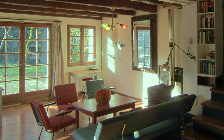 Maison au bord d’une rivière de baignade, 2ha de nature privée, avec terrasse et internet fibre in Crespin, Aveyron