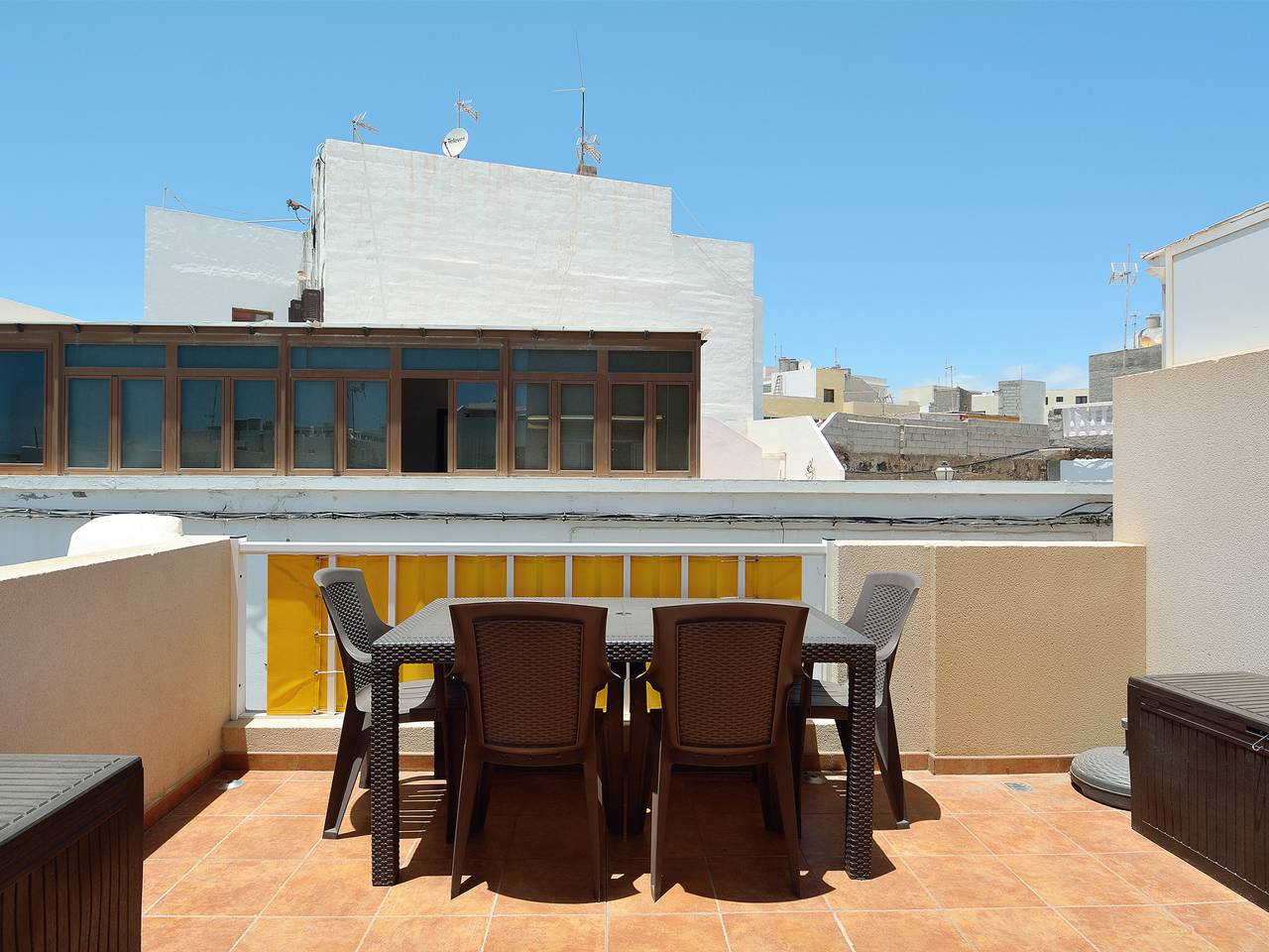 Ganze Wohnung, Centric Home - Solarium Terrace - Sea Views in Arrecife Centro, Arrecife