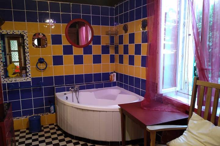 Location de vacances pour 8 personnes, avec jacuzzi ainsi que jardin et balcon à Paulhan (Hérault) - 4