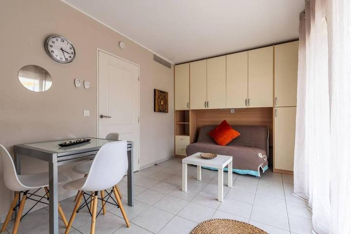 Gîte pour 3 personnes, avec terrasse, animaux acceptés dans Office de Tourisme de Cagnes sur Mer - 4