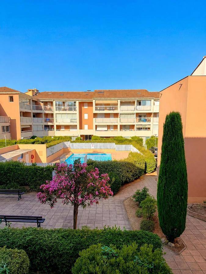 Gîte pour 2 personnes, avec terrasse et piscine dans Tamaris - 2