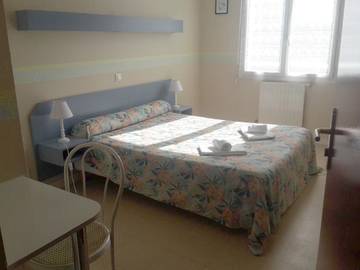 Hôtel pour 2 personnes, avec jardin à Cabariot