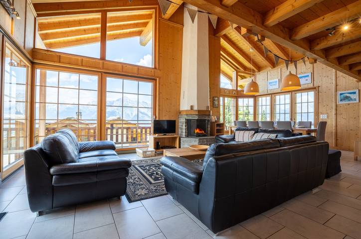Ferienhaus für 10 Personen, mit Balkon und Garten im Wallis