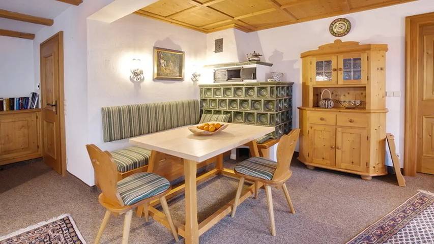 Ferienhaus für 9 Personen, mit Garten