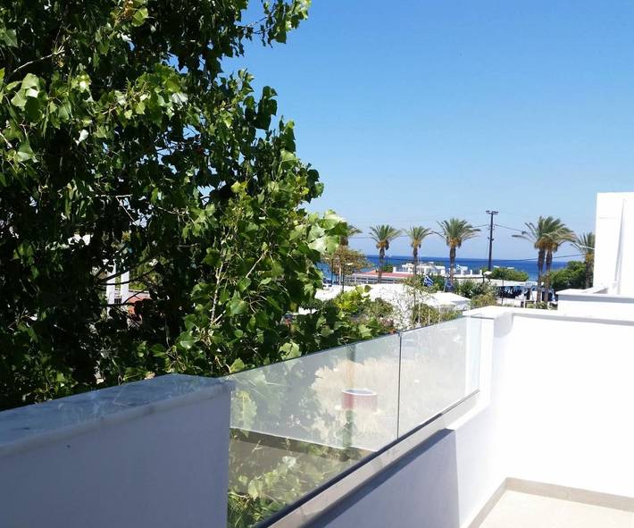 Ferienwohnung für 2 Personen, mit Balkon und Terrasse sowie Garten und Ausblick