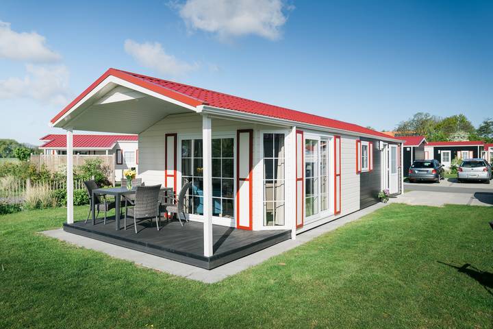 Chalet für 4 Personen, mit Terrasse und Whirlpool sowie Sauna in Norddeich