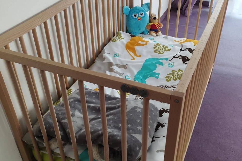 Ganze Wohnung, Ferienwohnung 64qm im Erdgeschoss mit 1 separatem Schlafzimmer in Pittenhart, Chiemsee