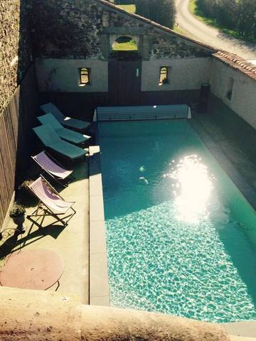 Maison de vacances pour 2 personnes, avec vue et jardin ainsi que piscine et bassin pour enfant, adapté aux familles dans Maine-et-Loire