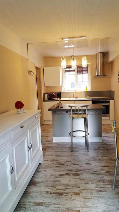 Location de vacances pour 7 personnes, avec terrasse ainsi que jardin et piscine, animaux acceptés à Aspin-en-Lavedan - 3