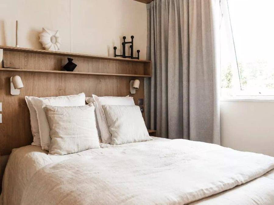 Camping Le Domaine de Mesqueau - Mobile home 6 persons - Lodge O Grand Large - 4 Rooms for 6 People + Tv in Plougasnou, Ceinture Dorée