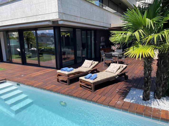 Ganze Wohnung, Grosszügiges 2.5 Zimmer Apartment für 2 Personen mit privatem Aussenpool - Luxus Pur. in Minusio, Tessiner Alpen