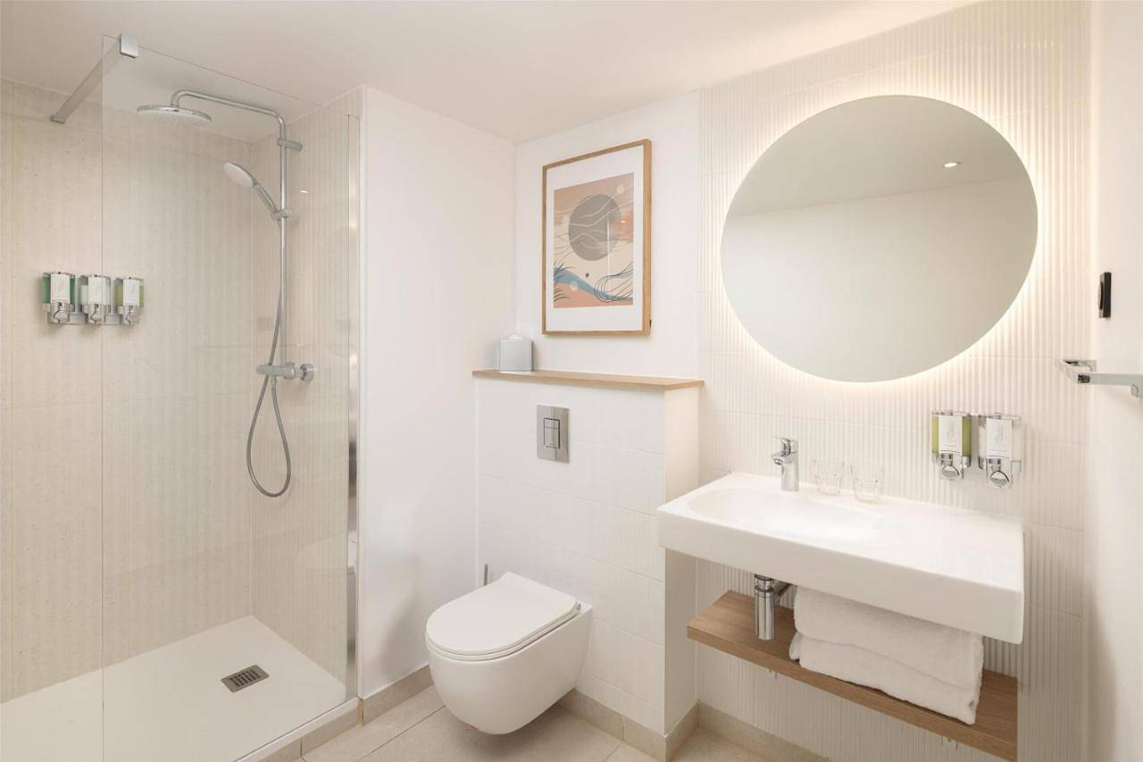 Hampton By Hilton Paris Charles De Gaulle Airport in Roissy-en-France, Val-d'Oise