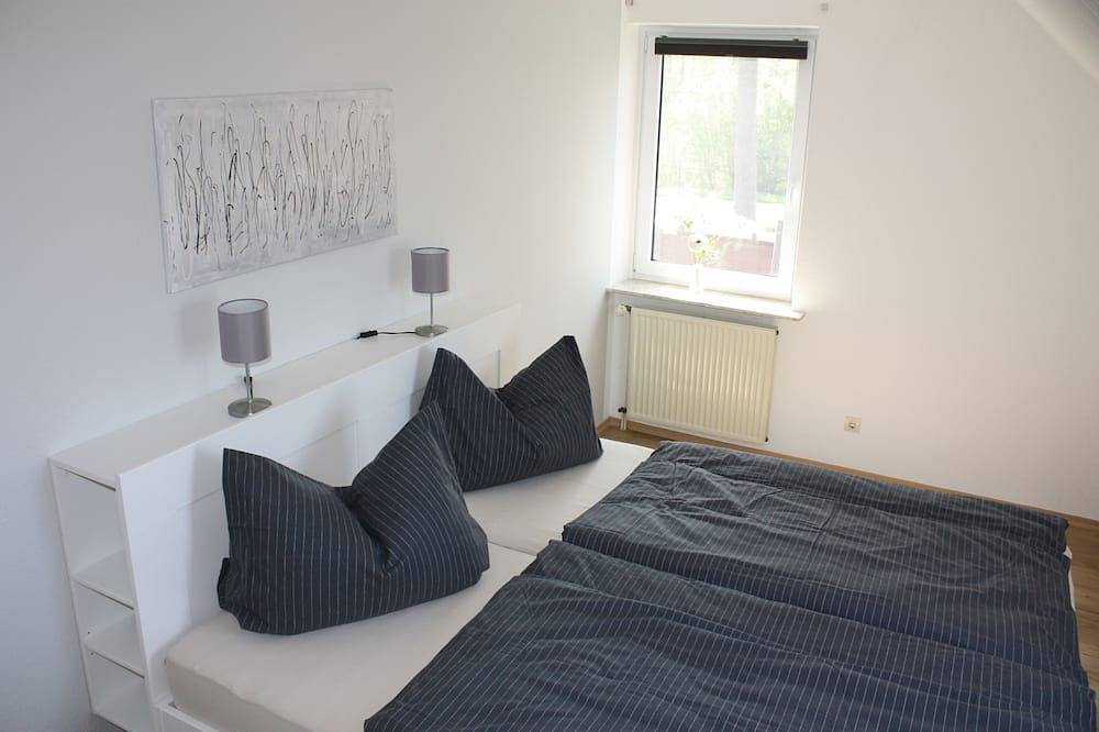 Ganze Wohnung, Helle große kinderfreundliche 90 qm Ferienwohnung in Vollerwiek, Eiderstedt