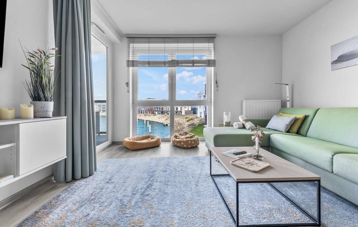 Ganze Ferienwohnung, Apartment mit Meerblick, Terrasse und Parkplatz, 400 m vom Strand entfernt in Olpenitz, Kappeln