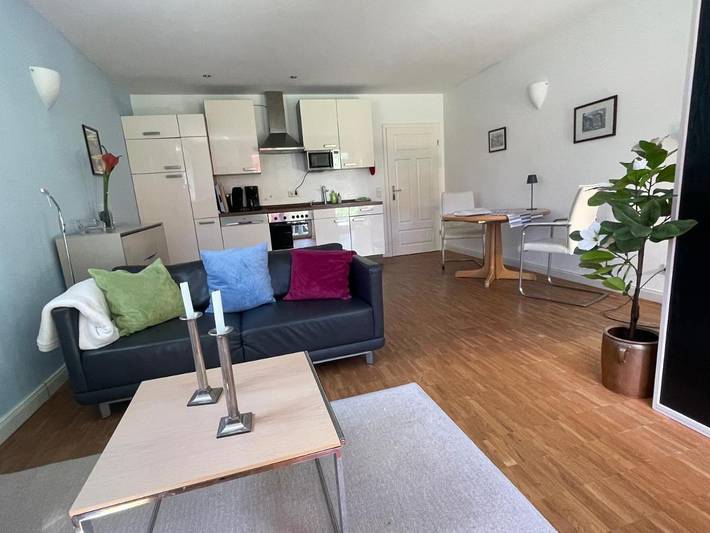 Ferienwohnung für 2 Personen, mit Terrasse und Garten sowie Ausblick in Schondorf - 3