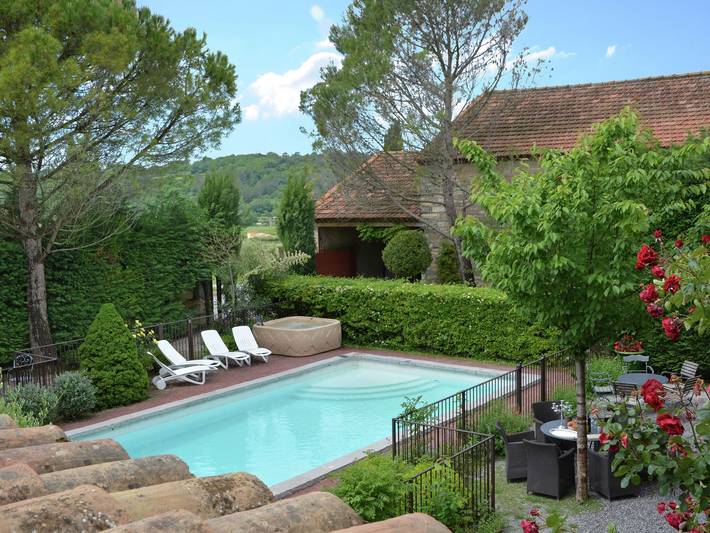 Cottage pour 10 personnes, avec jardin ainsi que piscine et terrasse à Saint-Césaire-de-Gauzignan