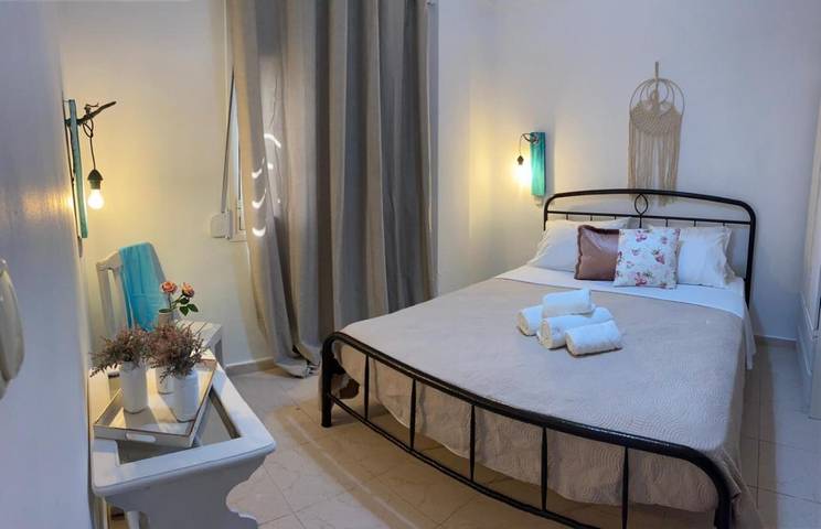 Location de vacances pour 3 personnes, avec jardin et terrasse dans Makri Gialos - 3