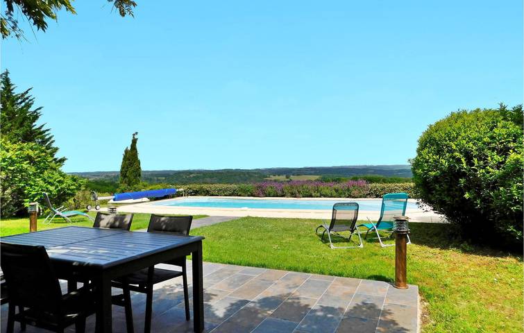 Location de vacances pour 8 personnes, avec terrasse à Plazac - 3