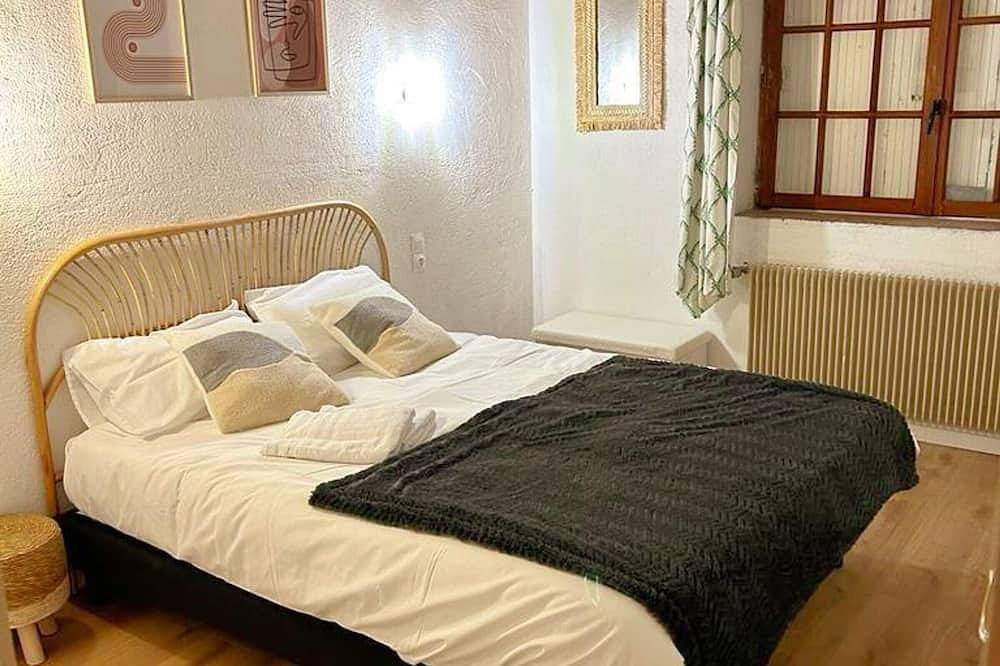 Gîte de charme avec piscine, animaux acceptés, idéal pour familles in Thoré-la-Rochette, Vallée de la Loire
