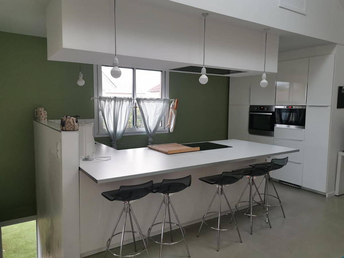 Four-Bedroom House in Coudeville-sur-Mer, Région de Coutances