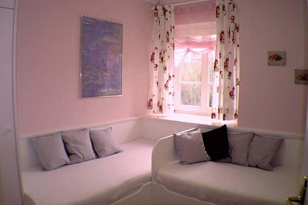 Ganze Wohnung, Ferienwohnung Am Meer in Bredland: Strandnah, Terrasse & Haustiere erlaubt in Greveling, Nieblum