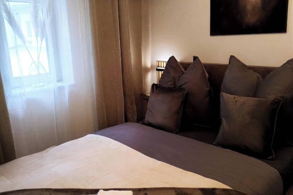 Ganze Wohnung, Top-Lage! Modernes 2-Zimmer-Apartment in Aschaffenburg, Mainviereck