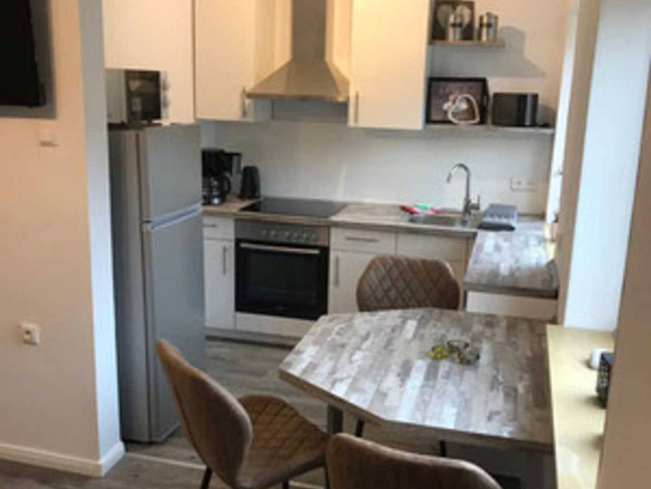 Ganze Ferienwohnung, 090-280 große Ferienwohnung in Voslapp - 090 - 280 große Fewo in Voslapp zentral gelegen in Voslapp, Wilhelmshaven