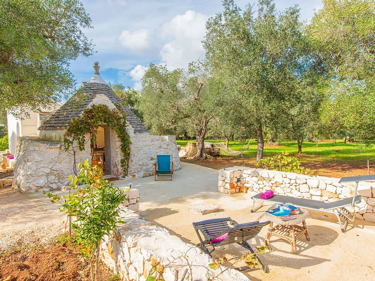 Trullo della Quercia in San Vito dei Normanni, Salento