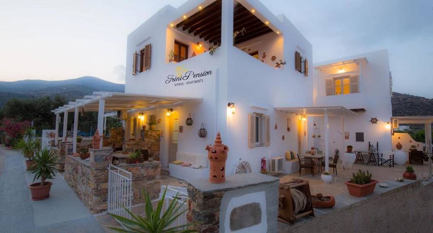 Maison d’hôte pour 3 personnes, avec Balcon et Terrasse ainsi que Jardin et Vue dans Sifnos