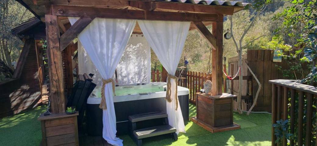 Location de vacances pour 3 personnes, avec piscine ainsi que jardin et vue, animaux acceptés à Omessa - 4