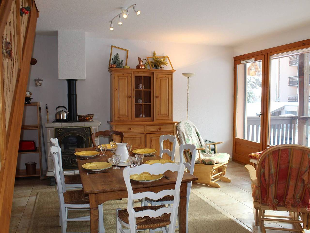 Apartamento entero, Apartamento acogedor para 6 personas con altillo y garaje en Vars in Vars, Briançon region