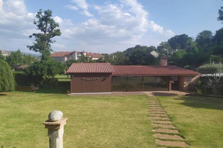 Apartamento de vacaciones para 5 personas, con vistas y jardín - 1