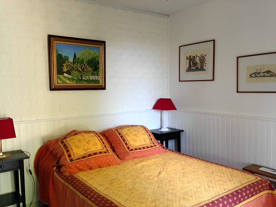 Appartement entier, Gîte : "Entre Mer et Jardin" (Ei Riazi) in Sausset-les-Pins, Région d'Istres