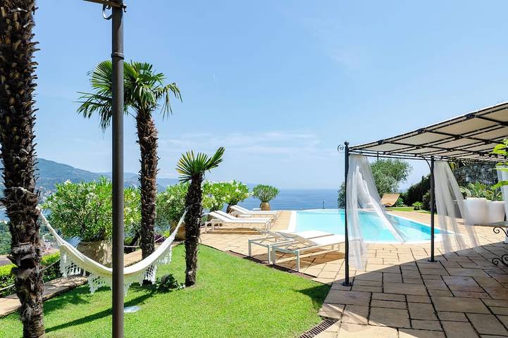 Villa per 6 persone, con giardino e balcone in Rapallo