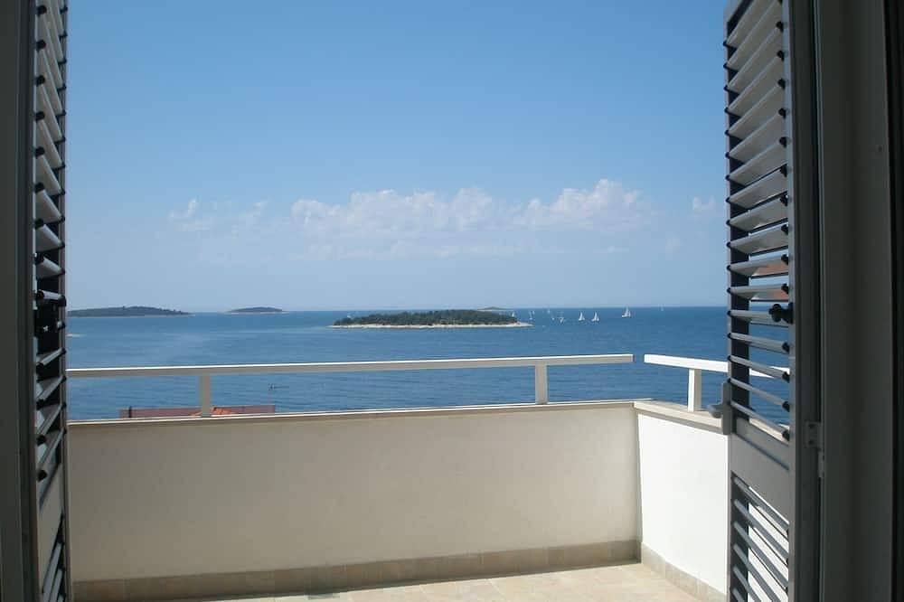 Ganze Wohnung, 1-Zimmer-Ferienwohnung mit Terrasse und Meerblick Primosten in Primosten, Šibenik-Knin