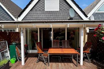 Ferienhaus für 4 Personen, mit Terrasse und Pool sowie Garten in Horumersiel