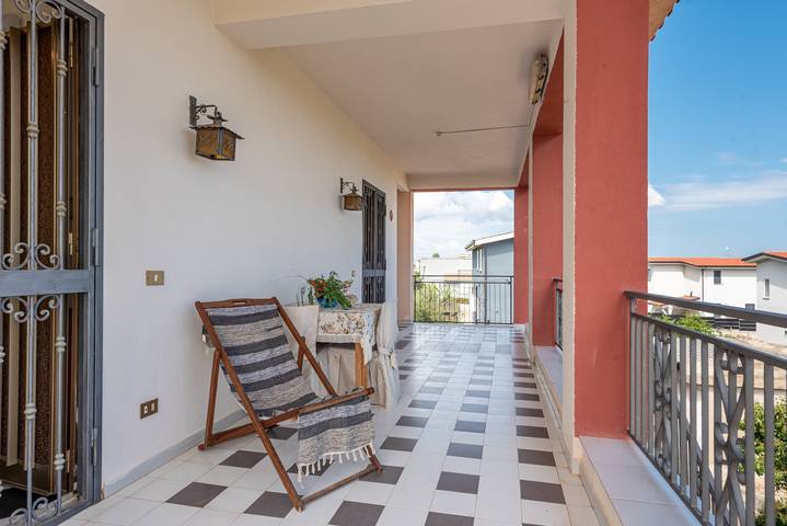 Ferienhaus "Zina" mit Meerblick, 2 privaten Terrassen und 2 Balkonen in Torre Colonna-Sperone, Altavilla Milicia