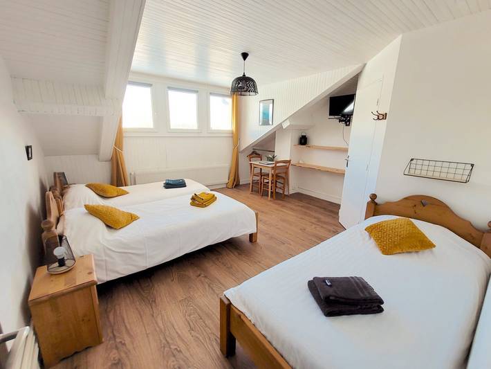 Chambre d’hôte pour 3 personnes, avec jardin dans Parc naturel régional du Haut-Jura