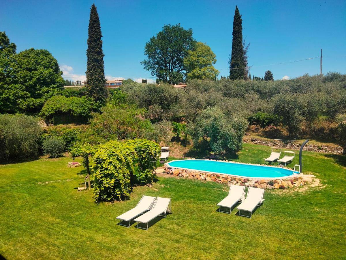 Large Double Room in Cavaion Veronese, Garda Mountains