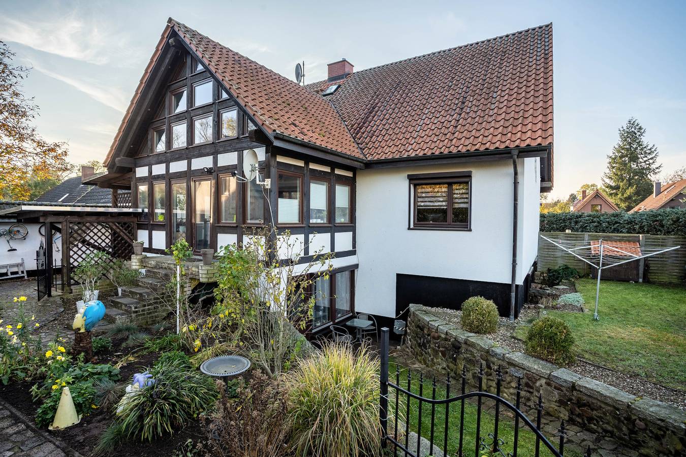 Ganze Wohnung, 'Große Ferienwohnung Mit Garten', Privatterrasse und Wi-Fi im Souterrain in Trollenhagen, Mecklenburg-Strelitz