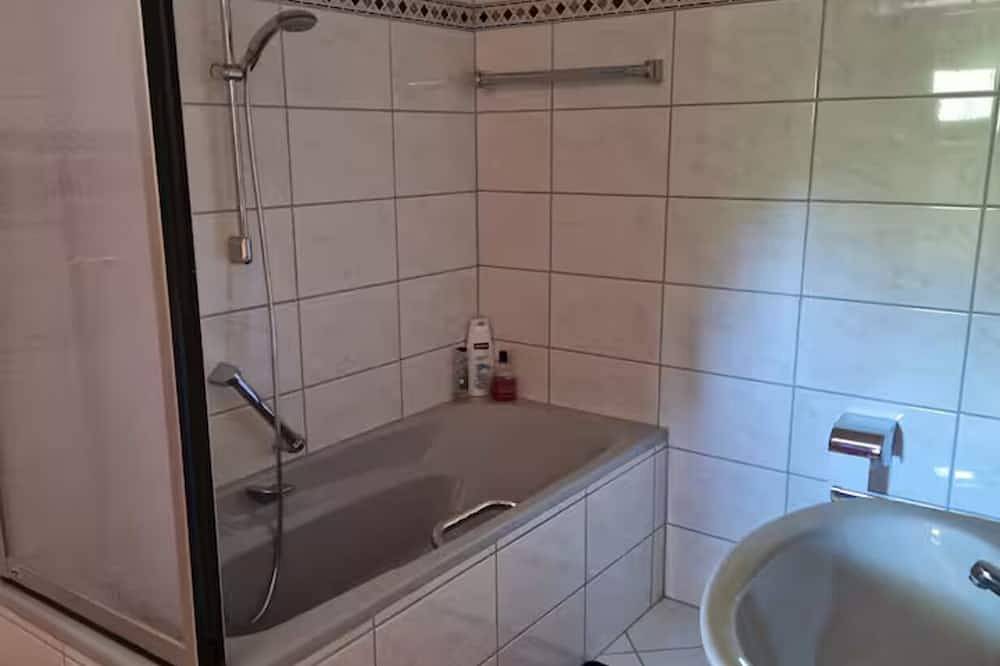 Original Jagdhütte Breidelsley in die Eifel. 8 Personen. in Nideggen, Rureifel (Nordrhein-westfalen)