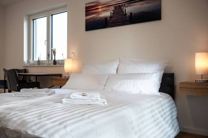 Ganze Wohnung, Aparthome Eching 91 m2 sonnig ruhig Balkon in Eching, Oberbayern