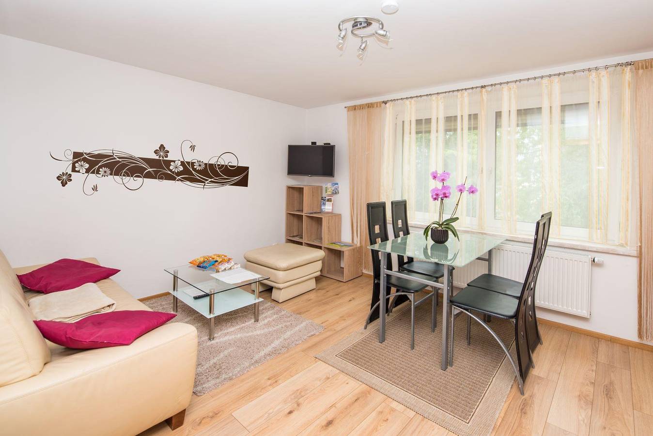 Ganze Ferienwohnung, Appartement mit 1 Schlafraum-Ap3 in Spielberg bei Knittelfeld, Bezirk Knittelfeld