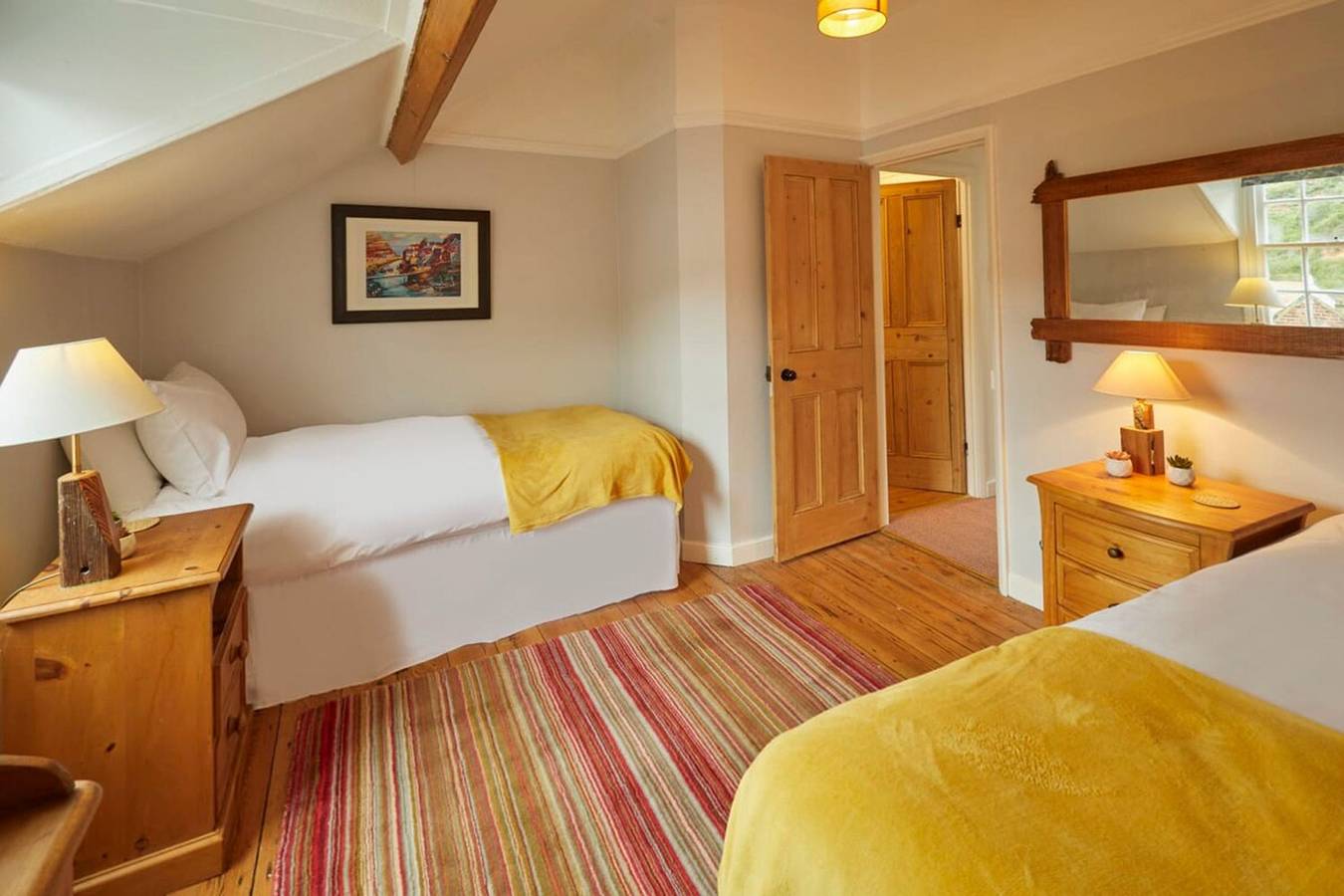 Host   Stay   Hampdon Cottage in Staithes, North York Moors National Park