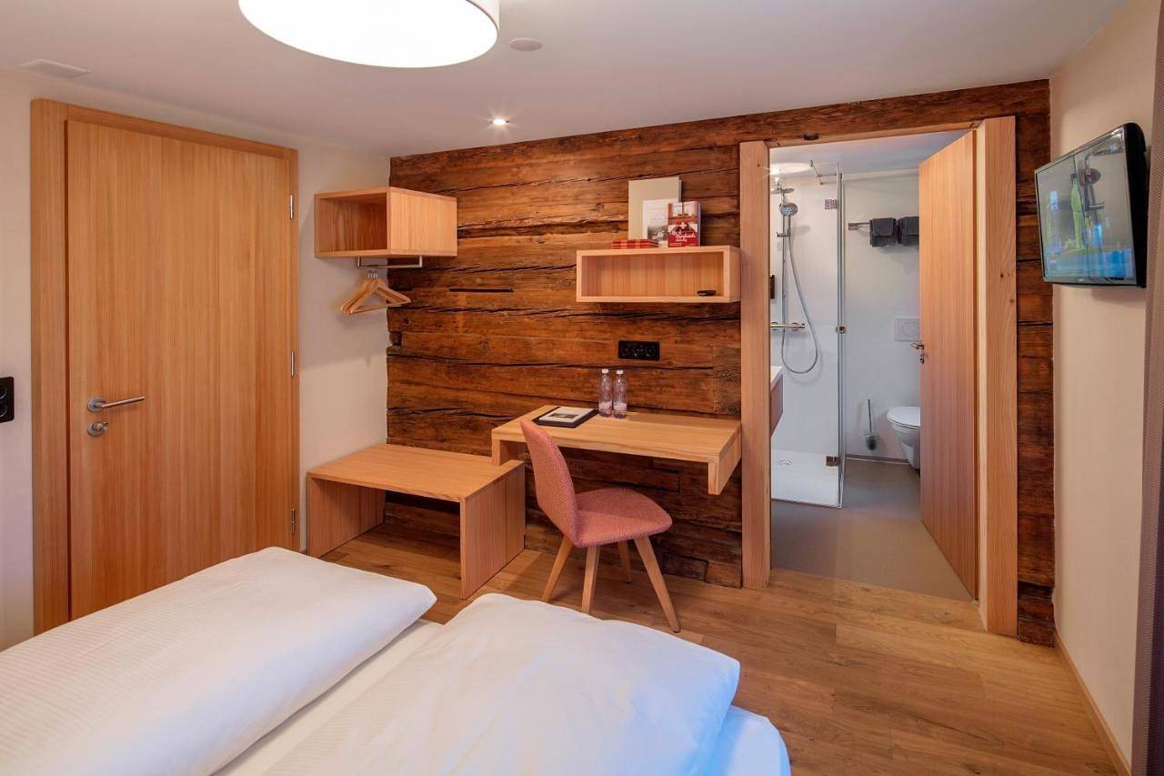 Superior Double Room in Weissenried, Blatten
