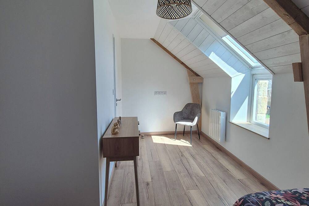 Charming, quiet farmhouse for 6 people in Brech, Côte des Mégalithes