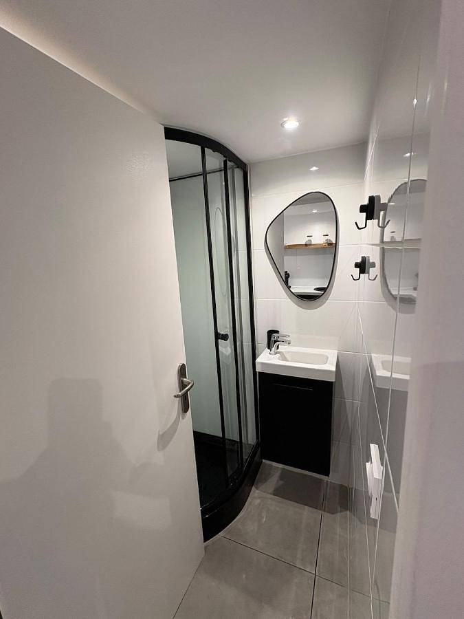 Gîte pour 2 personnes, avec piscine et jardin à Aimargues - 3