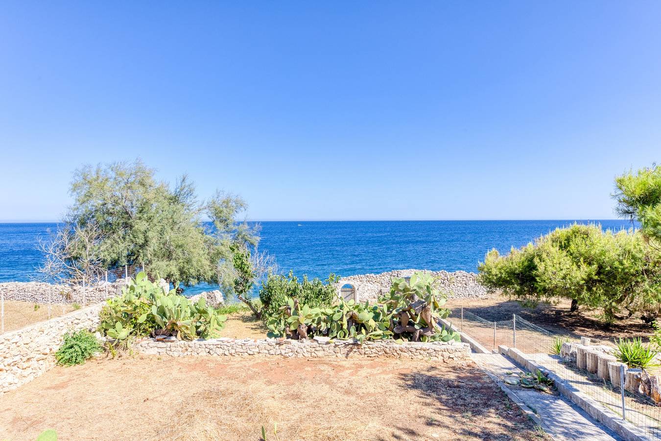 Villa 'Bissu' con Vista Mare, Terrazza Privata e Aria Condizionata in Castro (Lecce), Provincia di Lecce