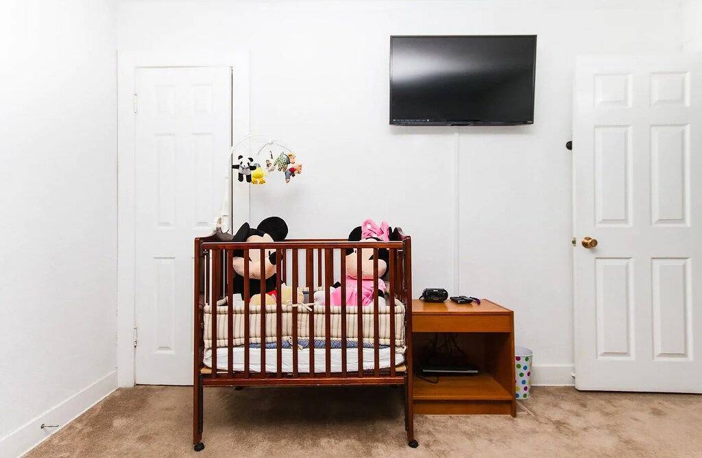 Casa de Citron Near Disney in Anaheim, Orange County